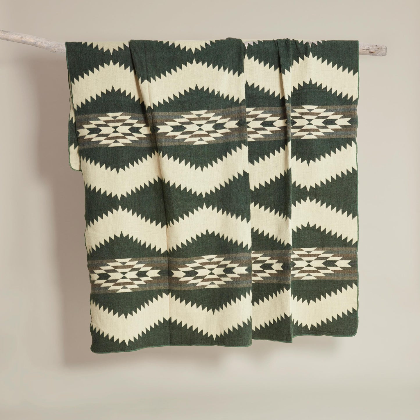 Alpaca Blanket - Glasgow - Art Andina - Alpaca wool blanket in Queen Size | Reversible Aztec Throw Blanket with Native Design | Southwestern Blanket Boho | Navajo Blanket Style