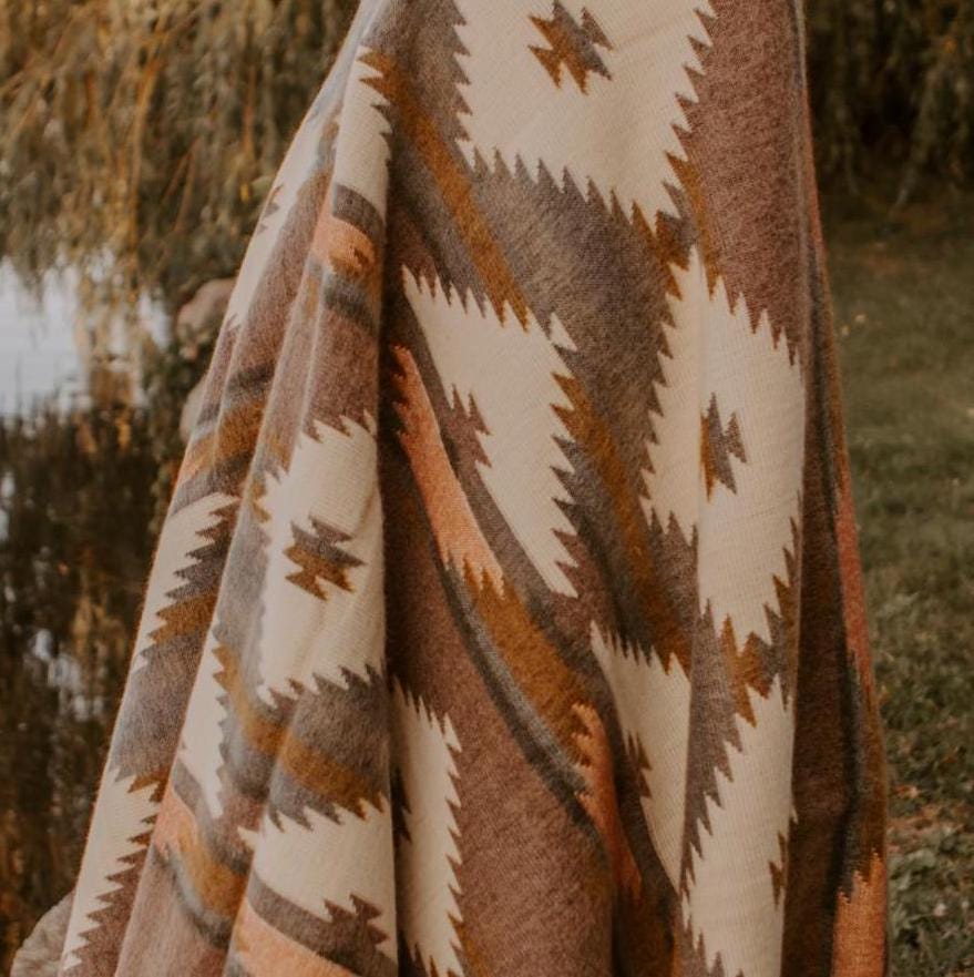 Alpaca Throw blanket - Cadiz - Art Andina - Alpaca Throw blanket | Wool Throw Blanket I Reversible Aztec Throw Blanket Native Design | Southwestern Blanket Boho | Large Navajo Blanket