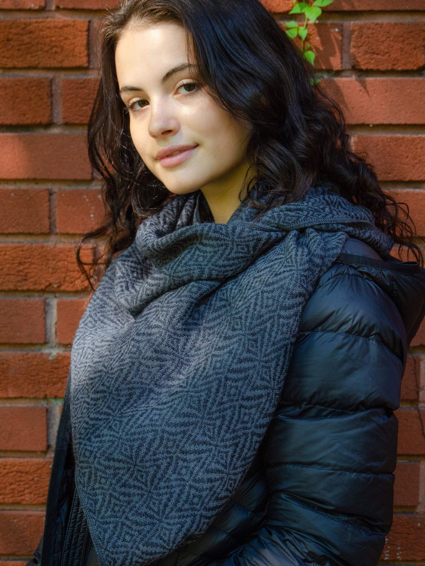 Alpaca Infinity scarf - Charcoal - Art Andina - Infinity scarf alpaca - Grey Infinity scarf - Knitted Scarf - Tube scarf - circle scarf - Loop scarf - Warm knit scarf - Neutral scarf -