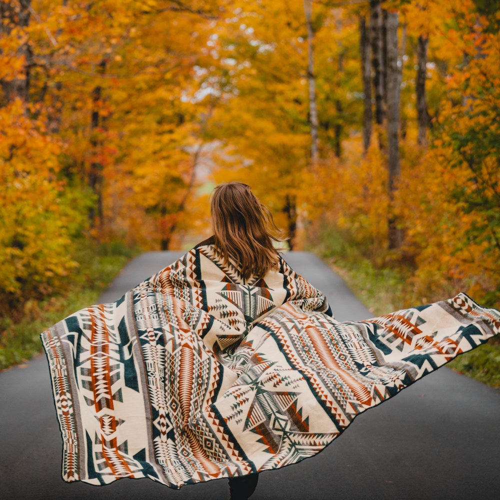 
                  
                    Alpaca Blanket - Oakland - Art Andina - Alpaca wool blanket in Queen Size | Reversible Aztec Throw Blanket with Native Design | Southwestern Blanket Boho | Large Navajo Blanket
                  
                