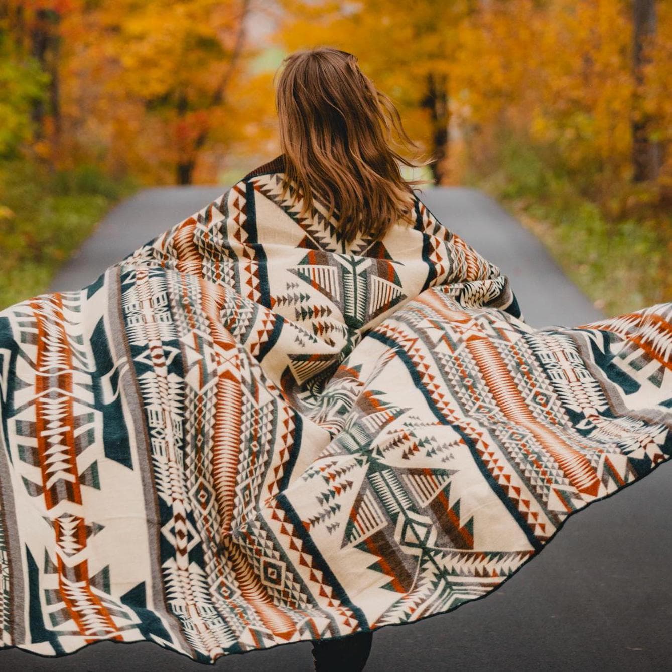 Alpaca wool blanket in Queen Size | Reversible Aztec Throw Blanket with Native Design | Southwestern Blanket Boho | Large Navajo Blanket