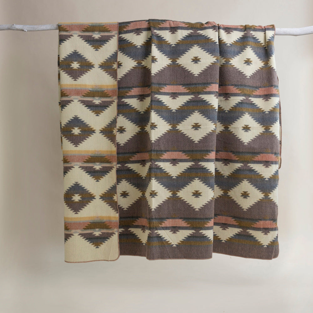 
                  
                    Alpaca Blanket - Cadiz - Art Andina - Alpaca queen blanket
                  
                