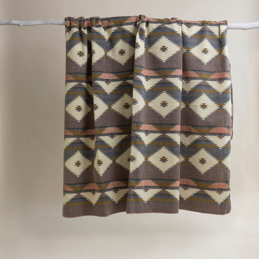 
                  
                    Alpaca Blanket - Cadiz - Art Andina - Alpaca queen blanket
                  
                
