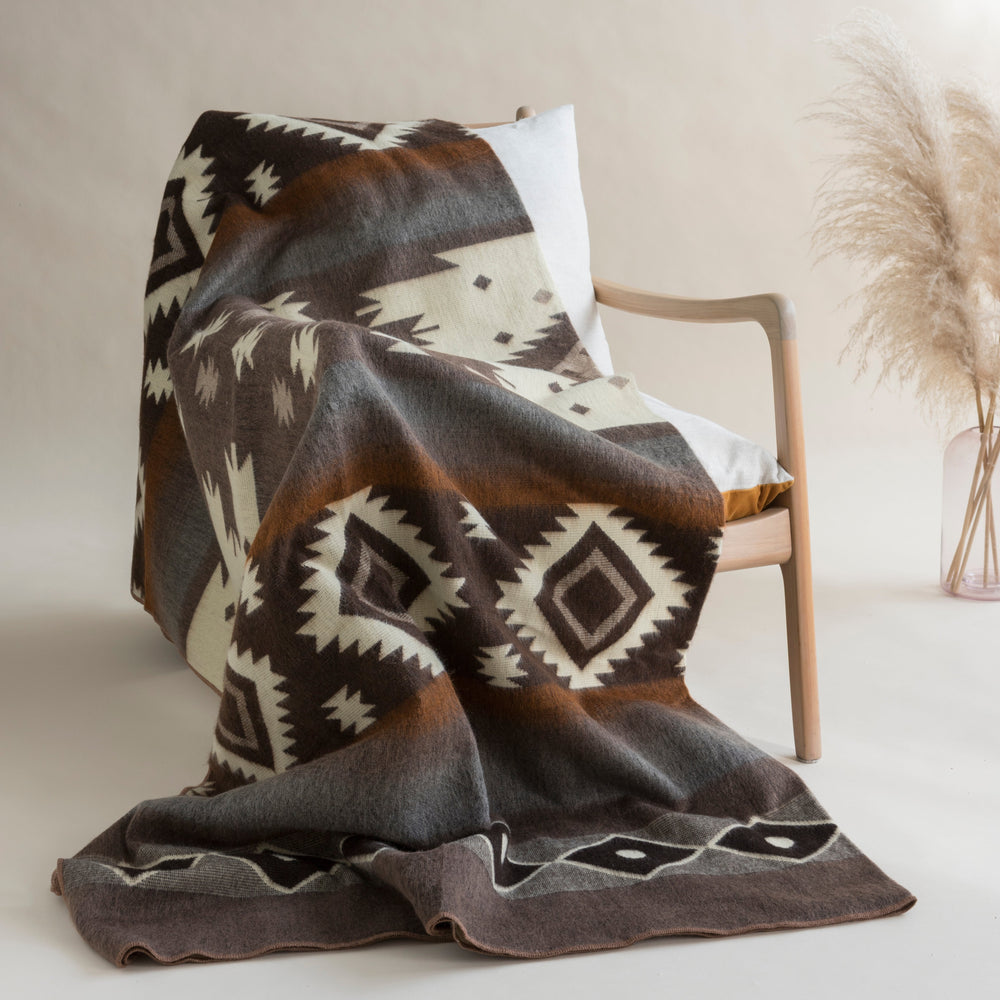 
                  
                    Alpaca queen blanket - Quito - Art Andina - Alpaca queen blanket - Quito
                  
                
