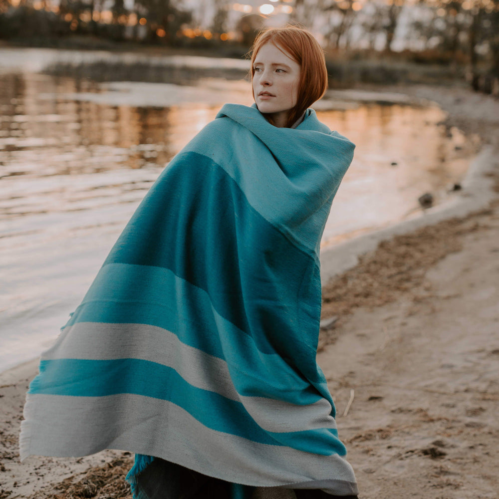 
                  
                    Reversible blanket - Brisa - Art Andina - Reversible blanket - Brisa
                  
                